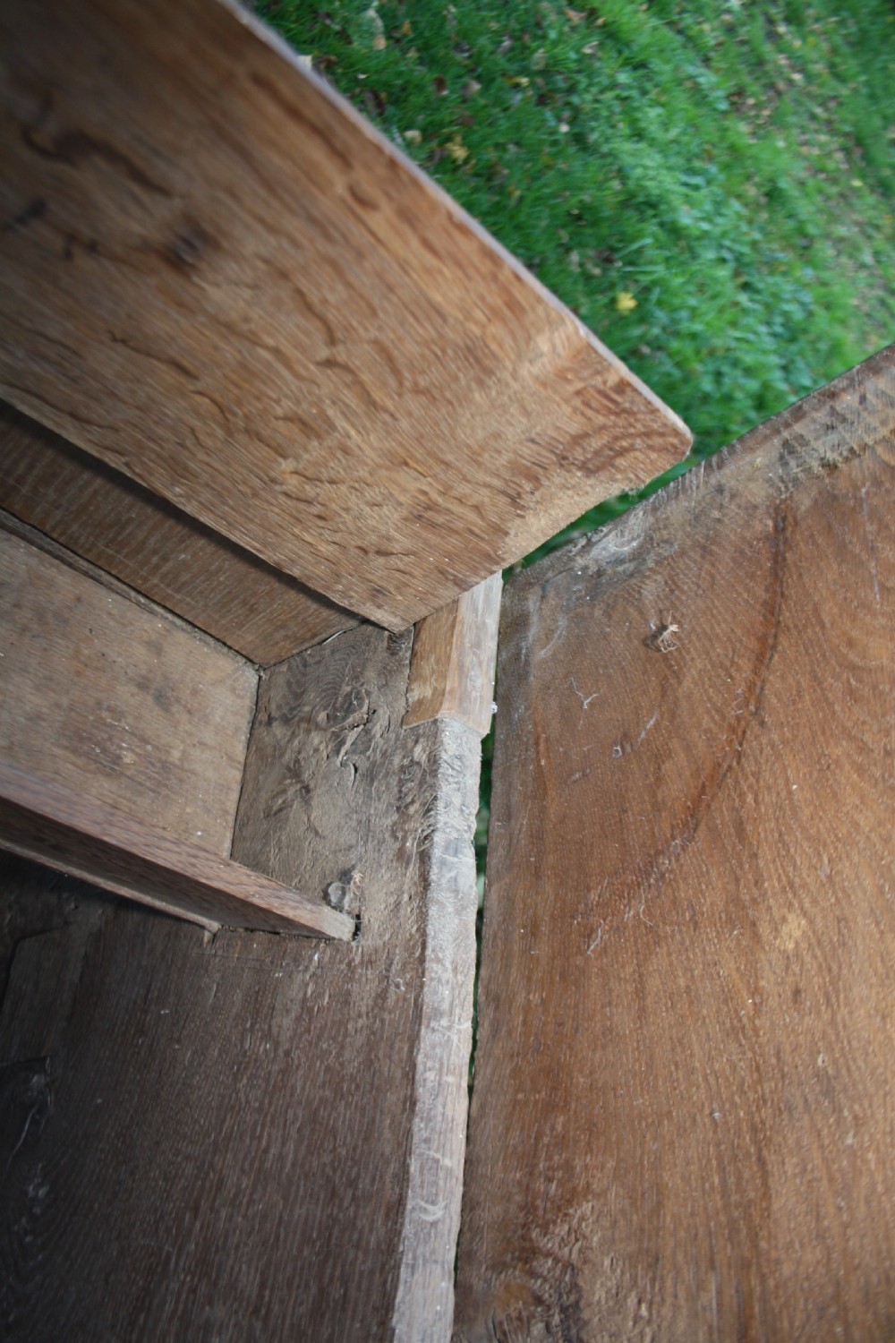 Very rare oak tudor coffer C1550 View XV