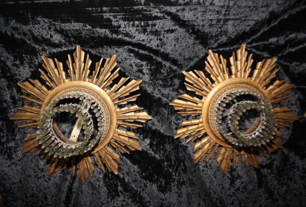 Early 20th century Pair of sun wooden gilt spike chandeliers View II