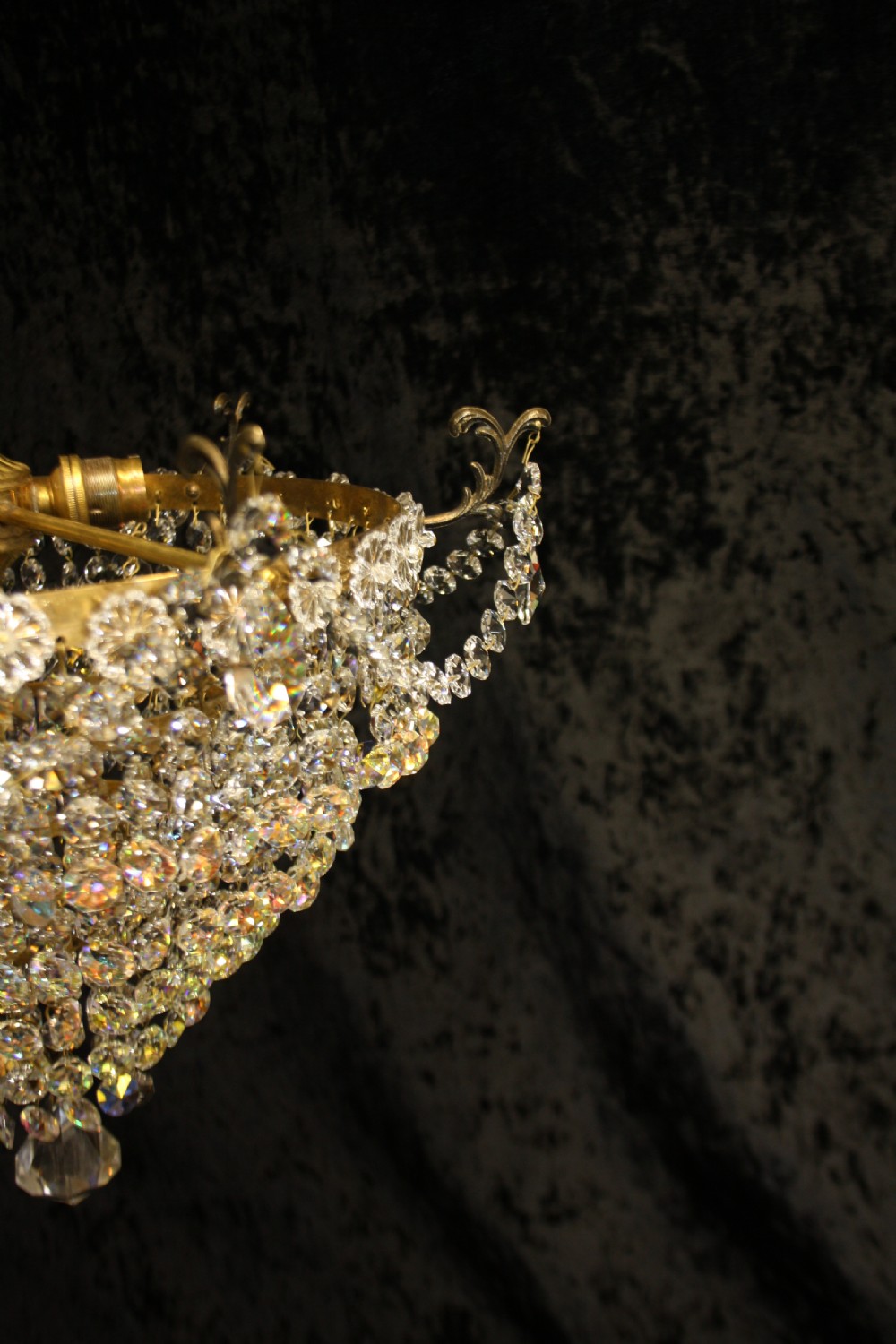 Early 20th century chandelier with six finials round the top View V