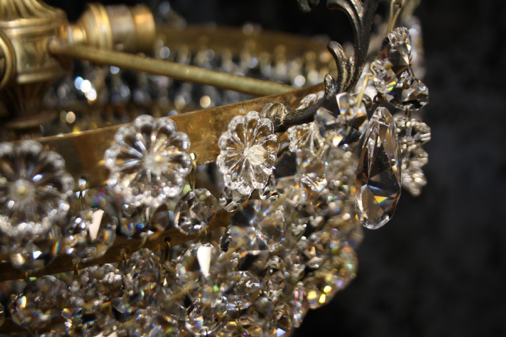 Early 20th century chandelier with six finials round the top View VIII