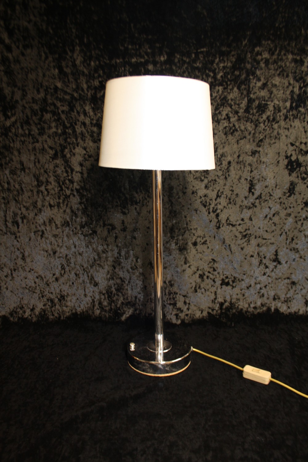 Art deco chrome lamp