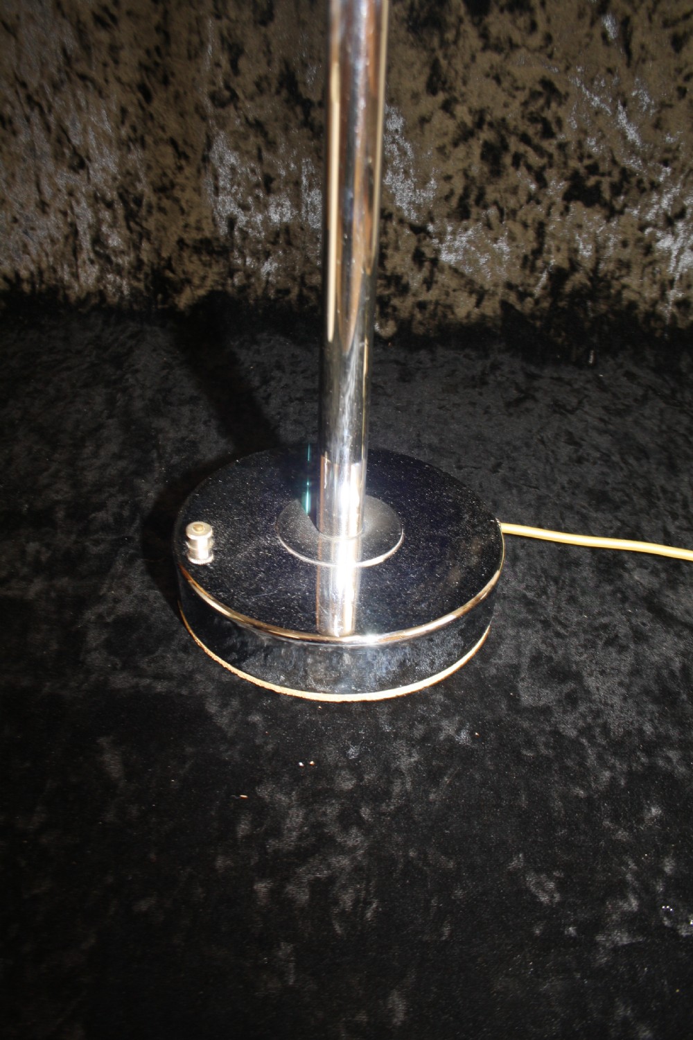 Art deco chrome lamp View III