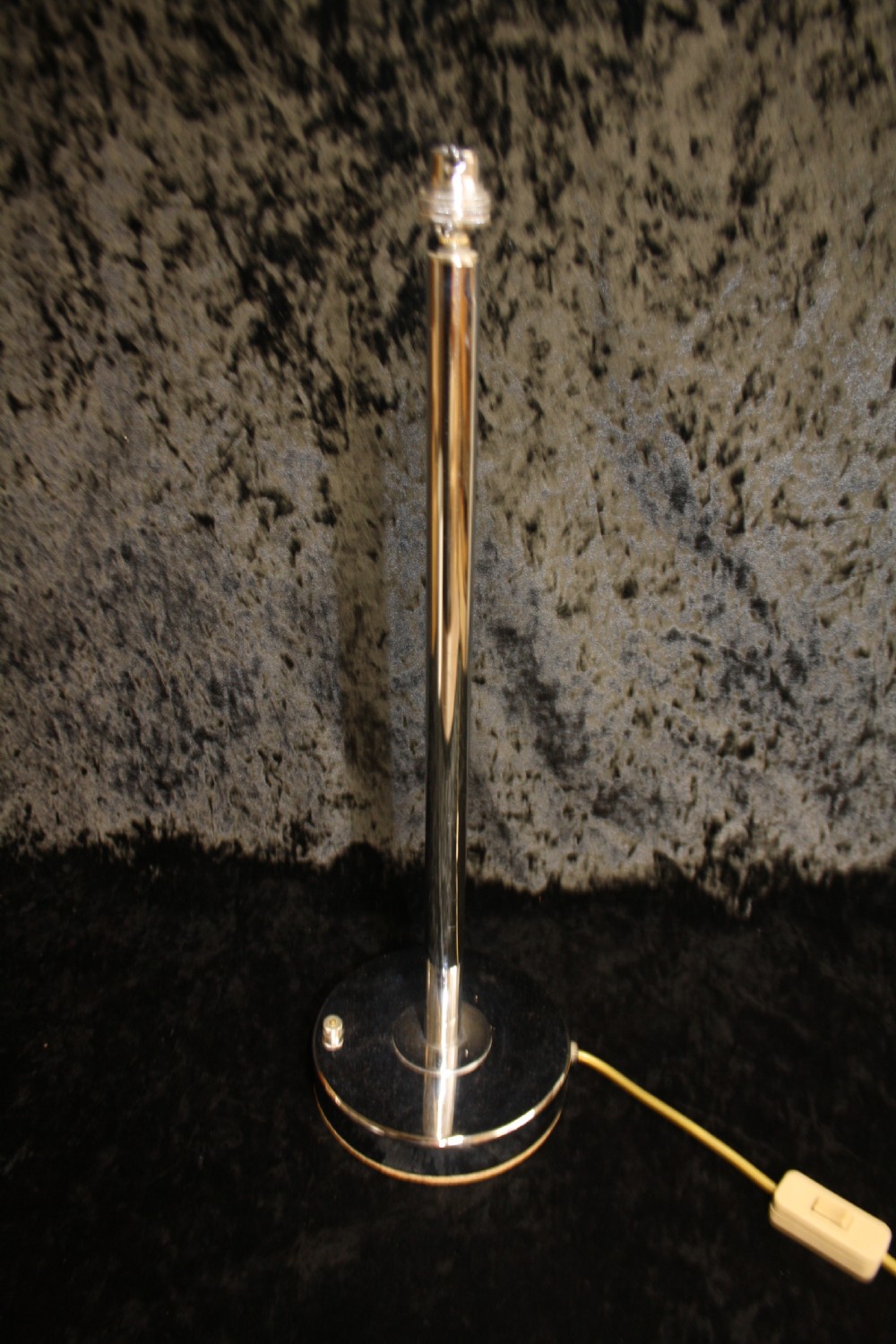 Art deco chrome lamp View V
