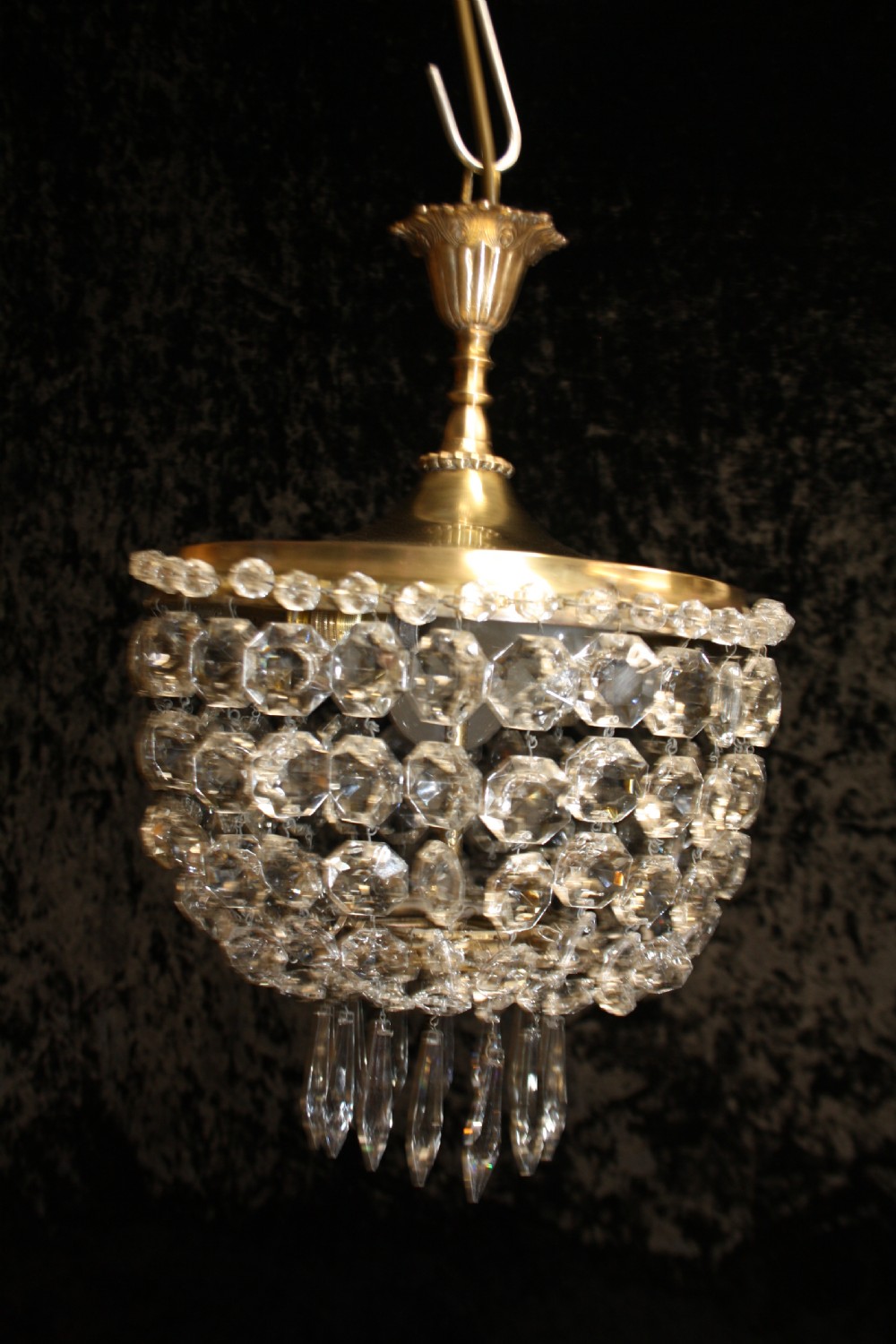 Early 20th century Chandelier with large brass top View VII