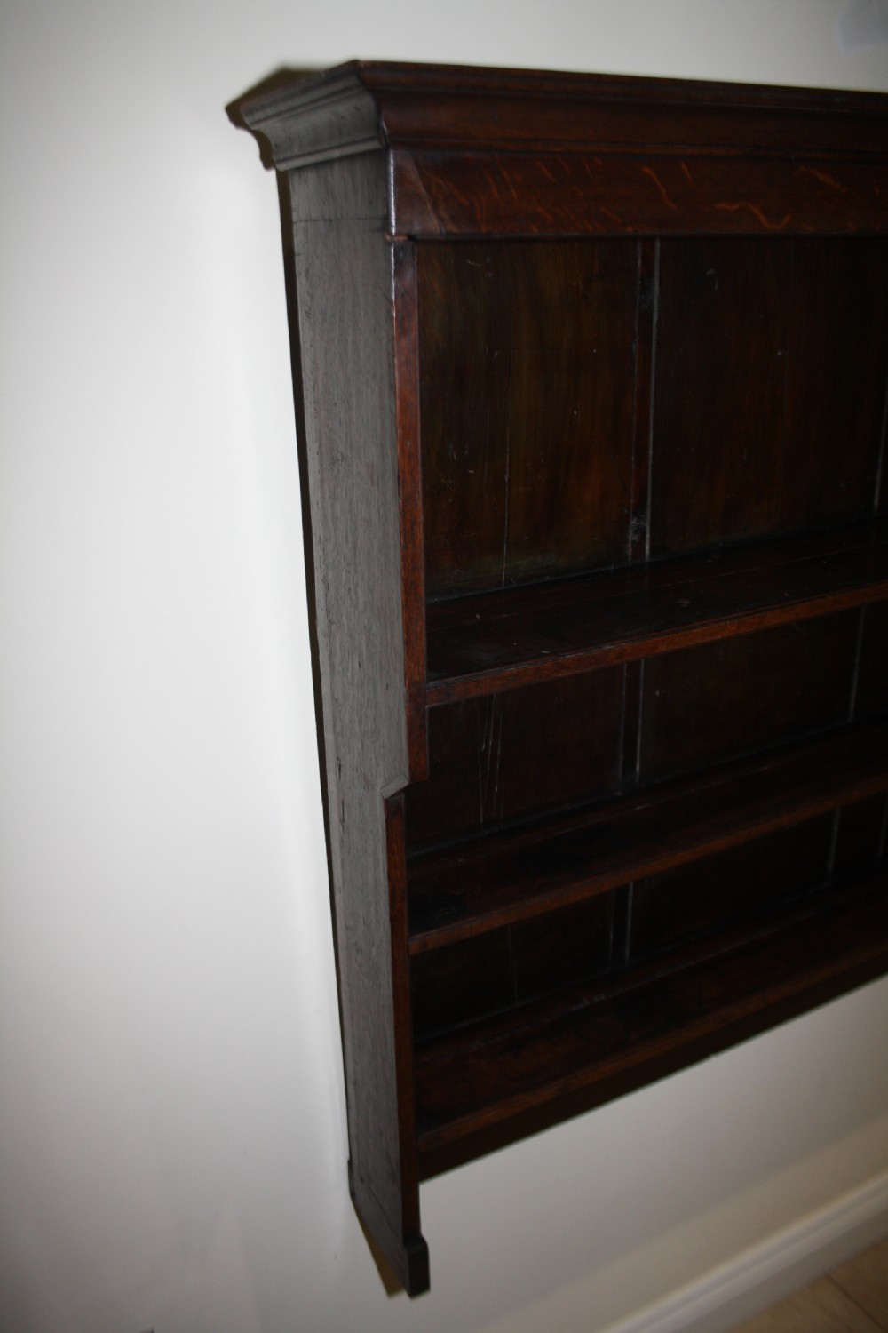 Late 18th century dresser rack View IV