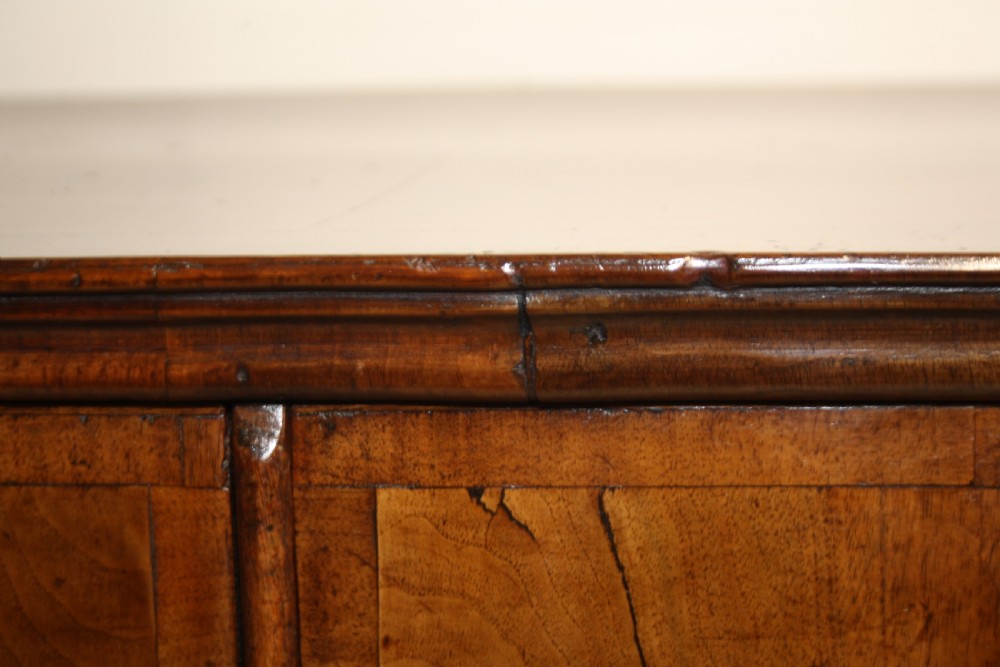 Early 18th century 3F wide C1730 walnut chest of drawers  View V