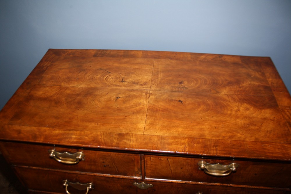Early 18th century 3F wide C1730 walnut chest of drawers  View XI