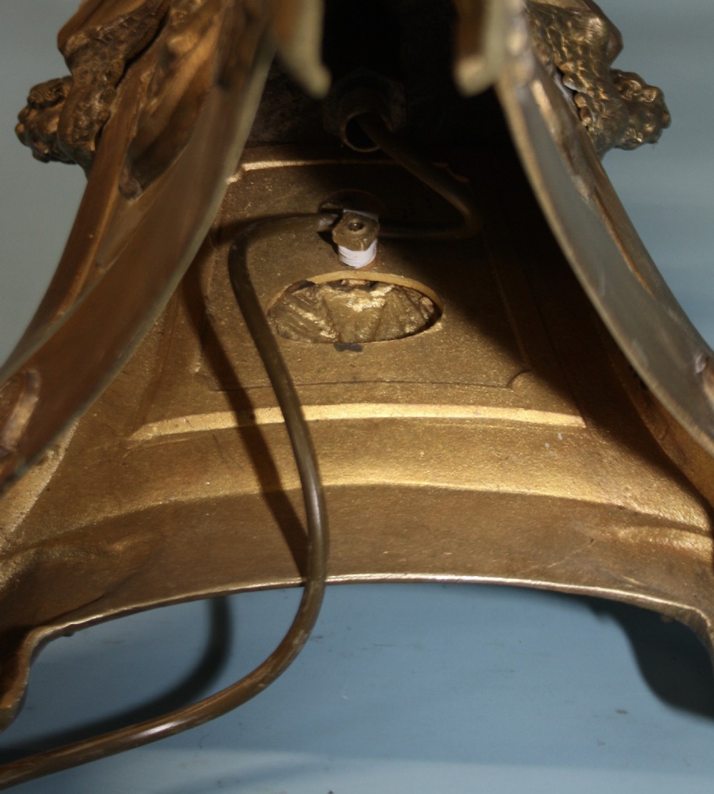 Early 20th century large Dutch style candlestick In brass View IX