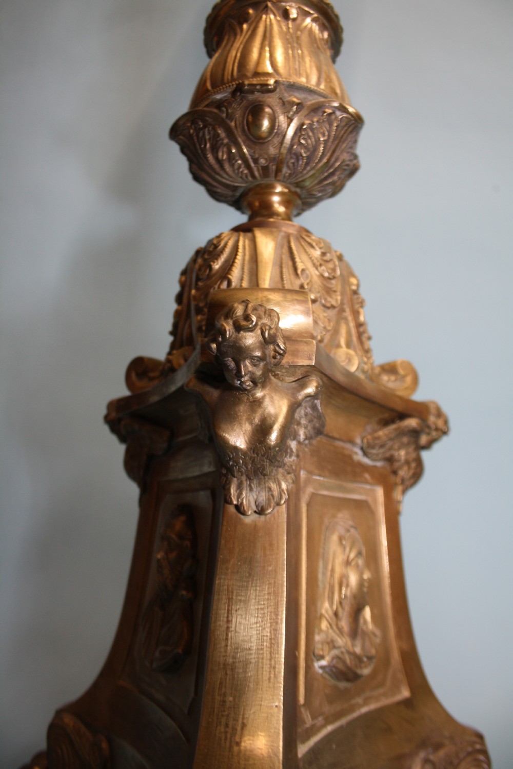 Early 20th century large Dutch style candlestick In brass View X