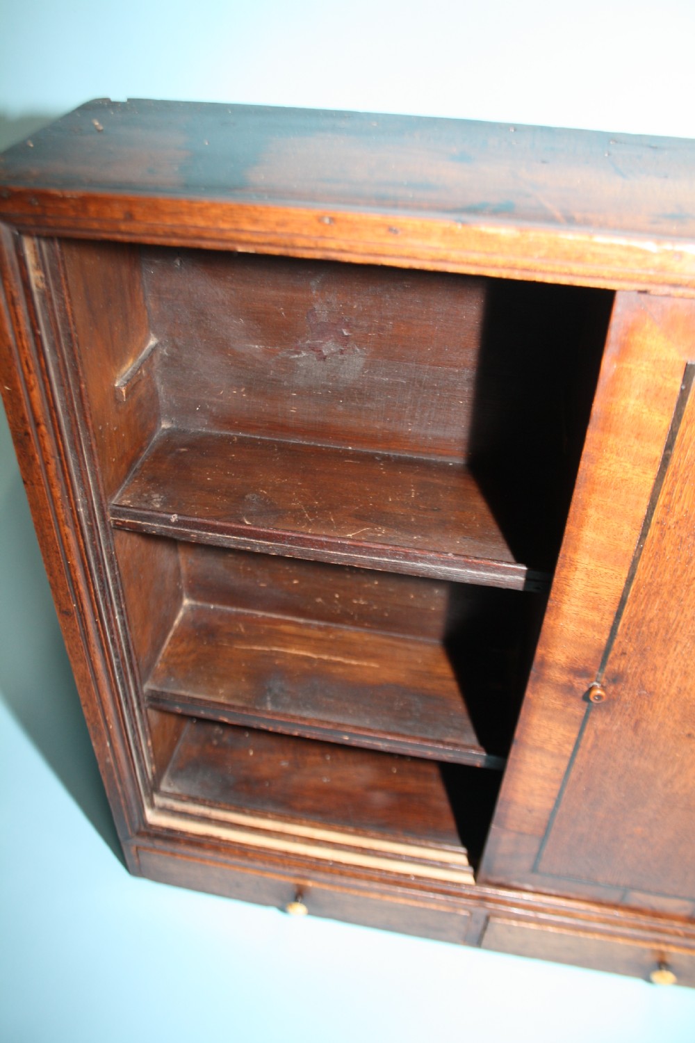 Late 19th century oak cupboard View III