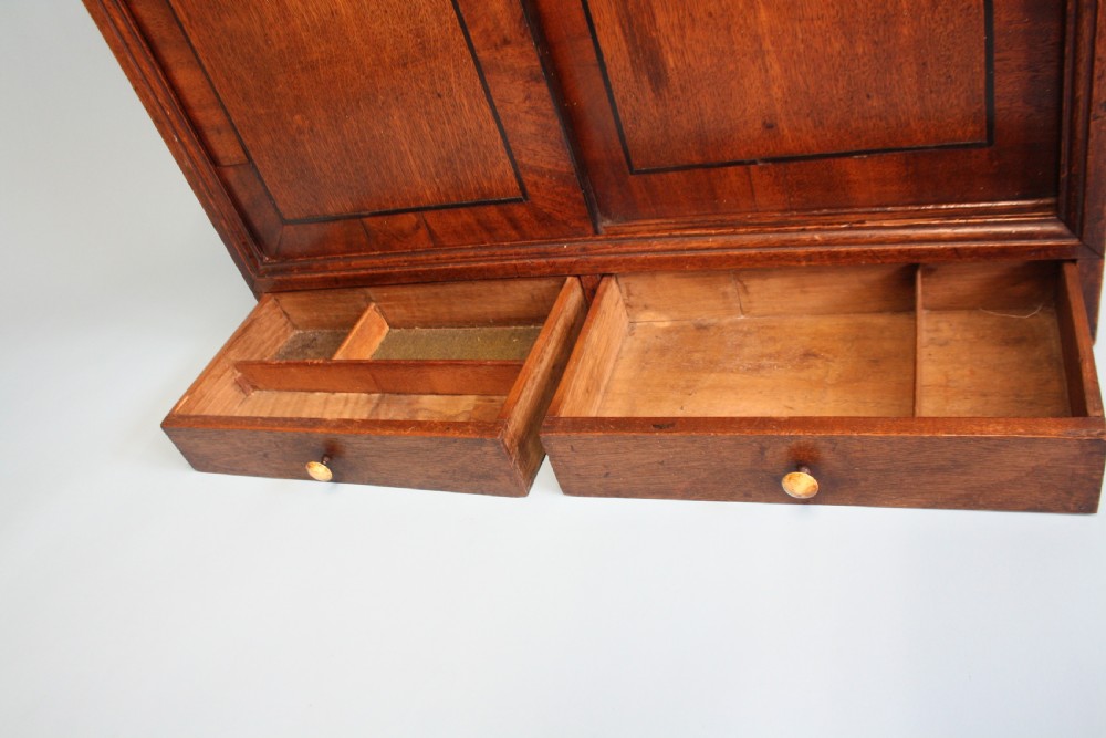 Late 19th century oak cupboard View VIII