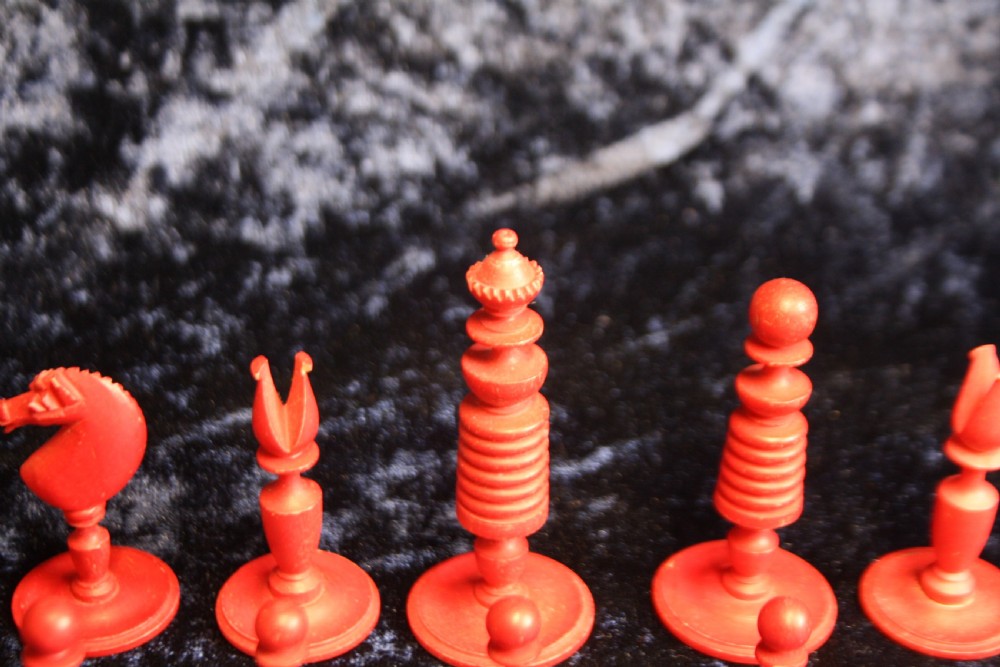 Early 20th century chess set in bone View V