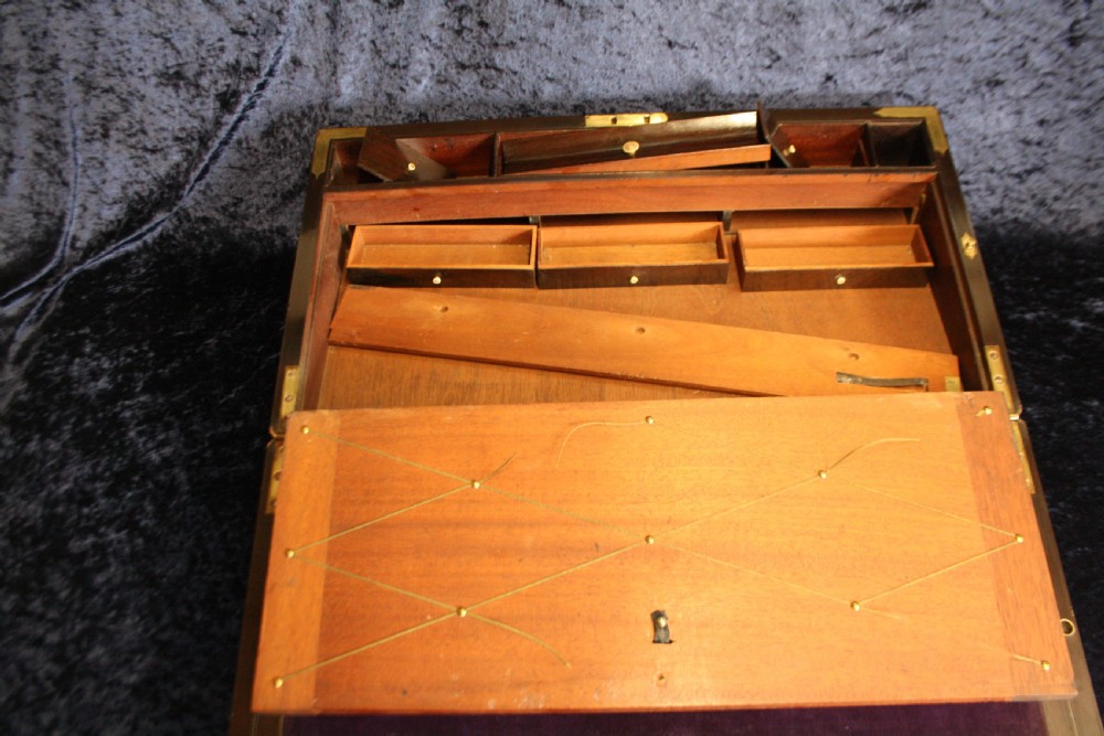 Late 19th century large writing slope in rosewood View VI