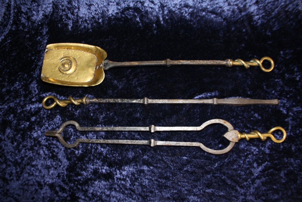 Set of arts and crafts fire tools