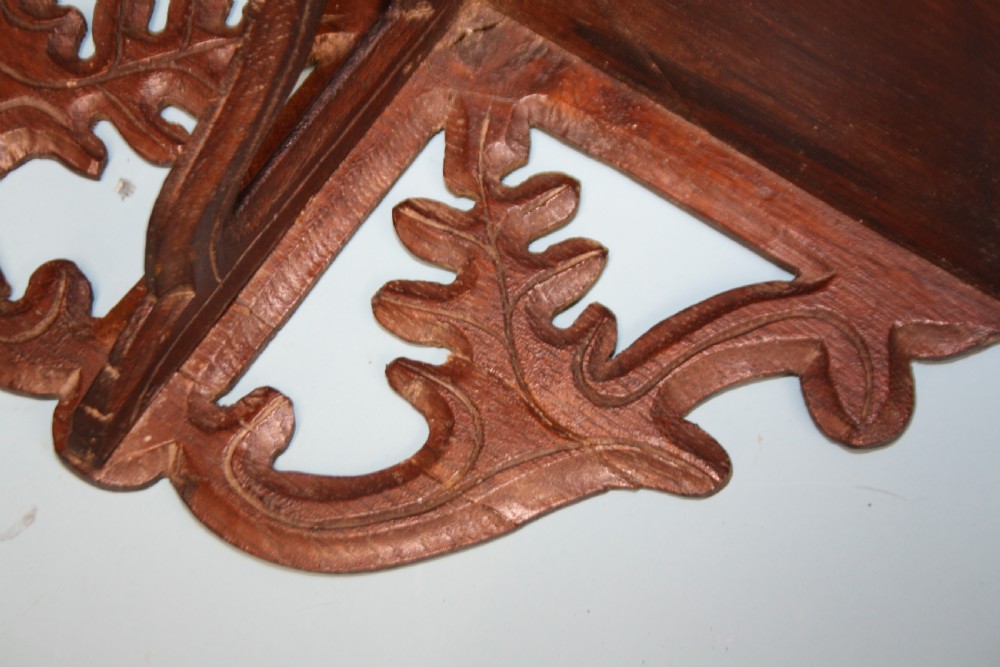 Pair of 19th-century oak wall brackets View VI