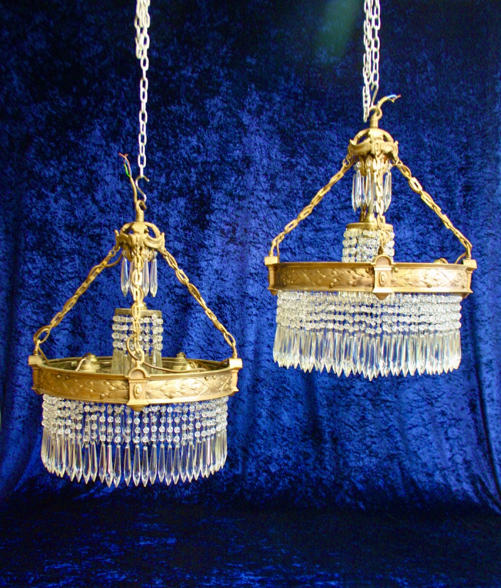 Early 20th century pair of large spike chandeliers 16