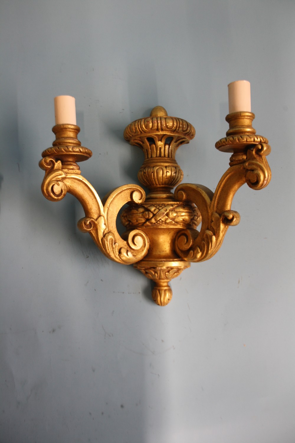 Pair of early 20th century gilt wooden wall lights View IX