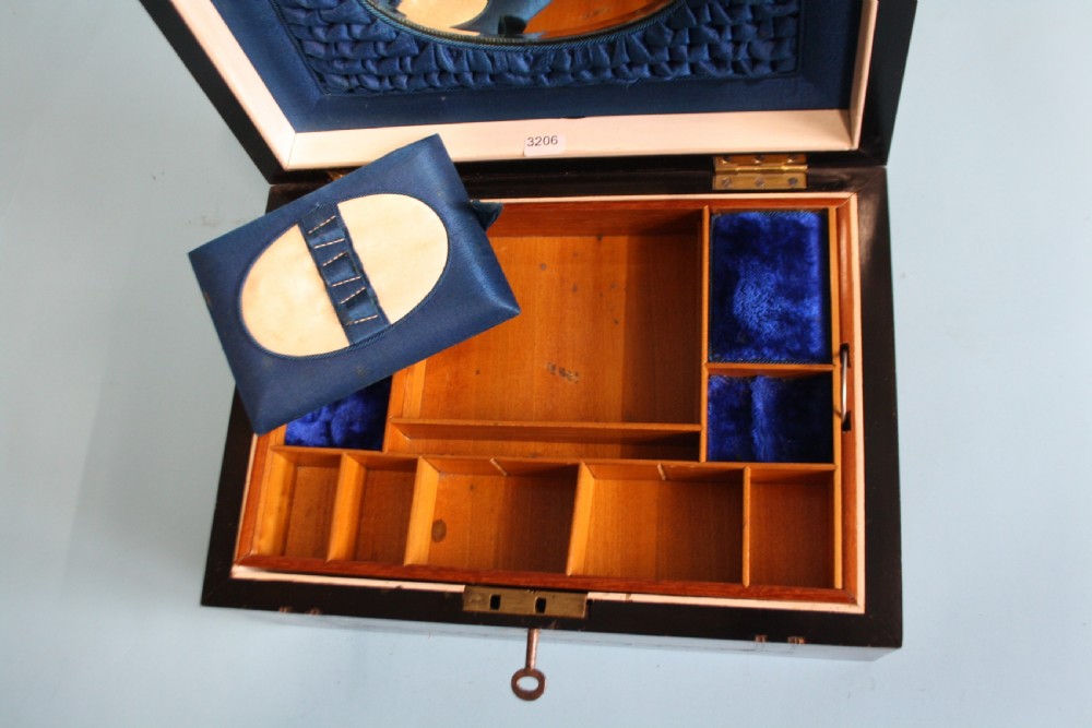 Late 19th century work/Jewellery box with tray to the inside View VI