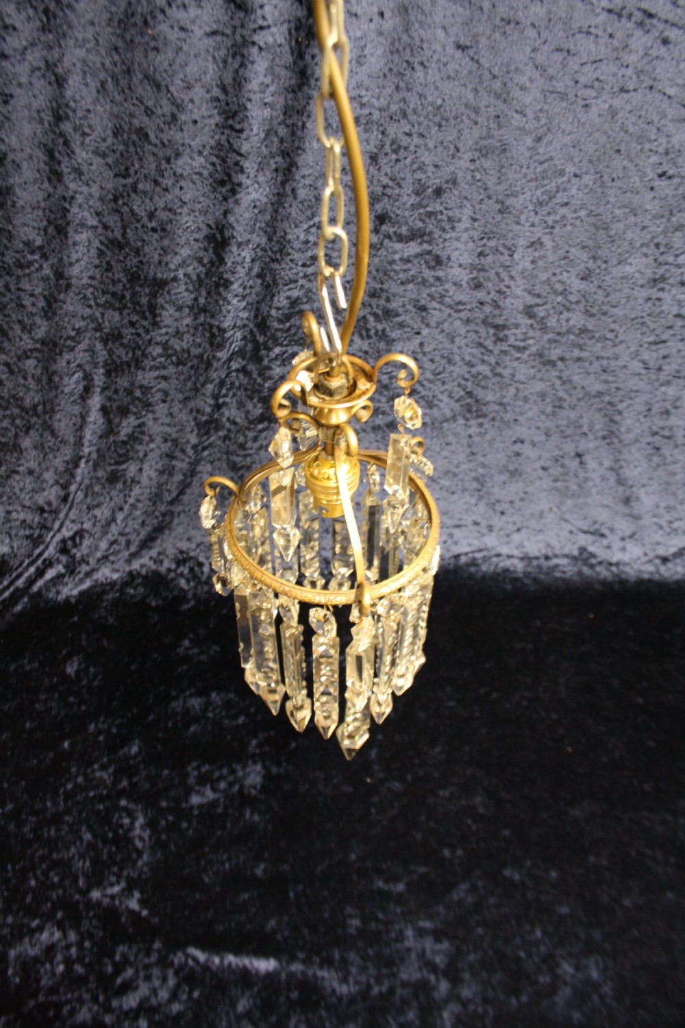 Early 20th century small lustre chandelier View VIII
