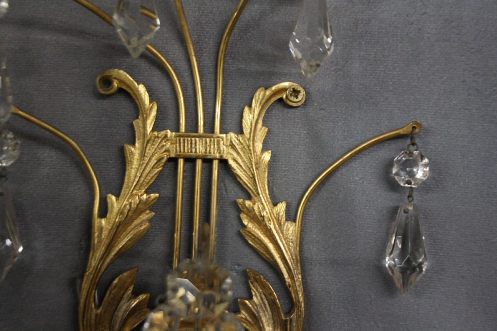 Early 20th century pair of brass wall lights with small spike decoration View VII