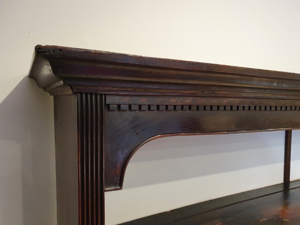18th-century dresser rack in oak View VI