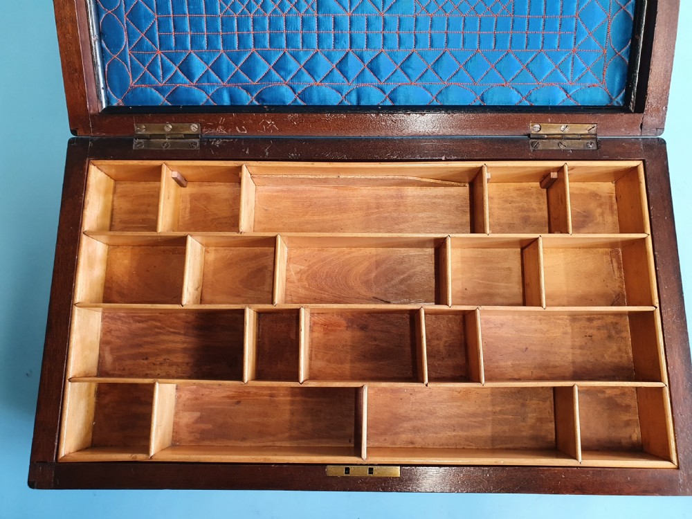 Super quality inlaid writing box in walnut View V