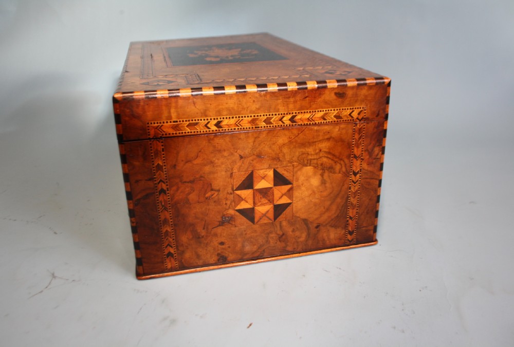Super quality inlaid writing box in walnut View VI