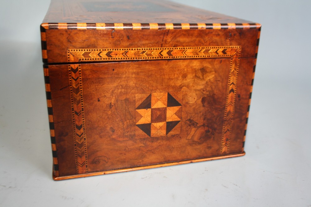 Super quality inlaid writing box in walnut View VII