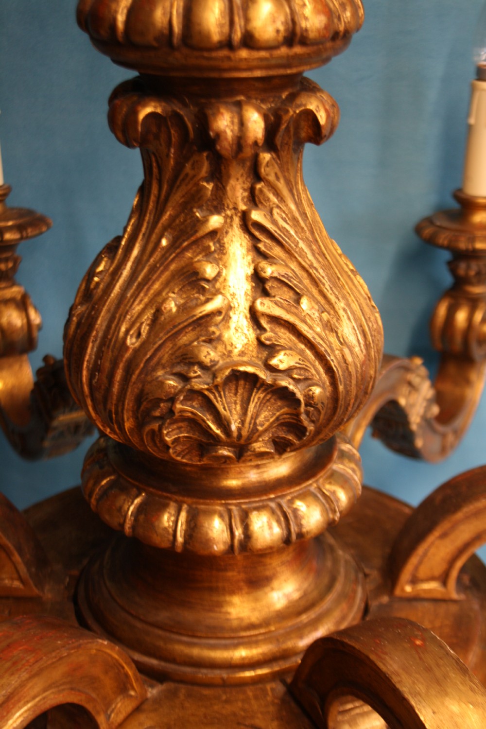 Late 19th-century large gilt wooden carved chandelier View VII