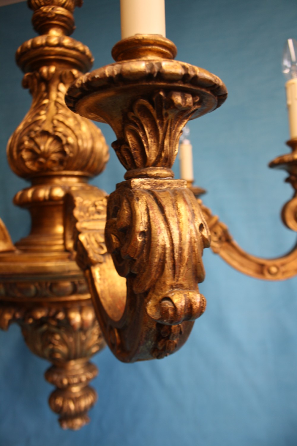 Late 19th-century large gilt wooden carved chandelier View VIII