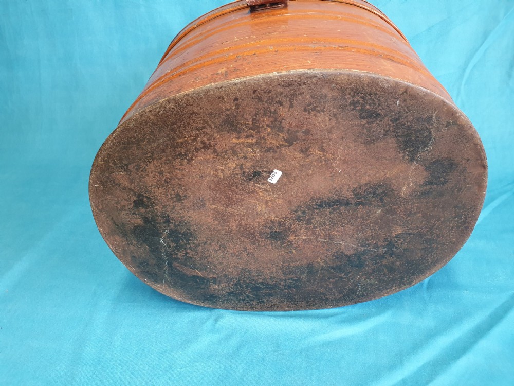 Metal faux oak Victorian hat box View III