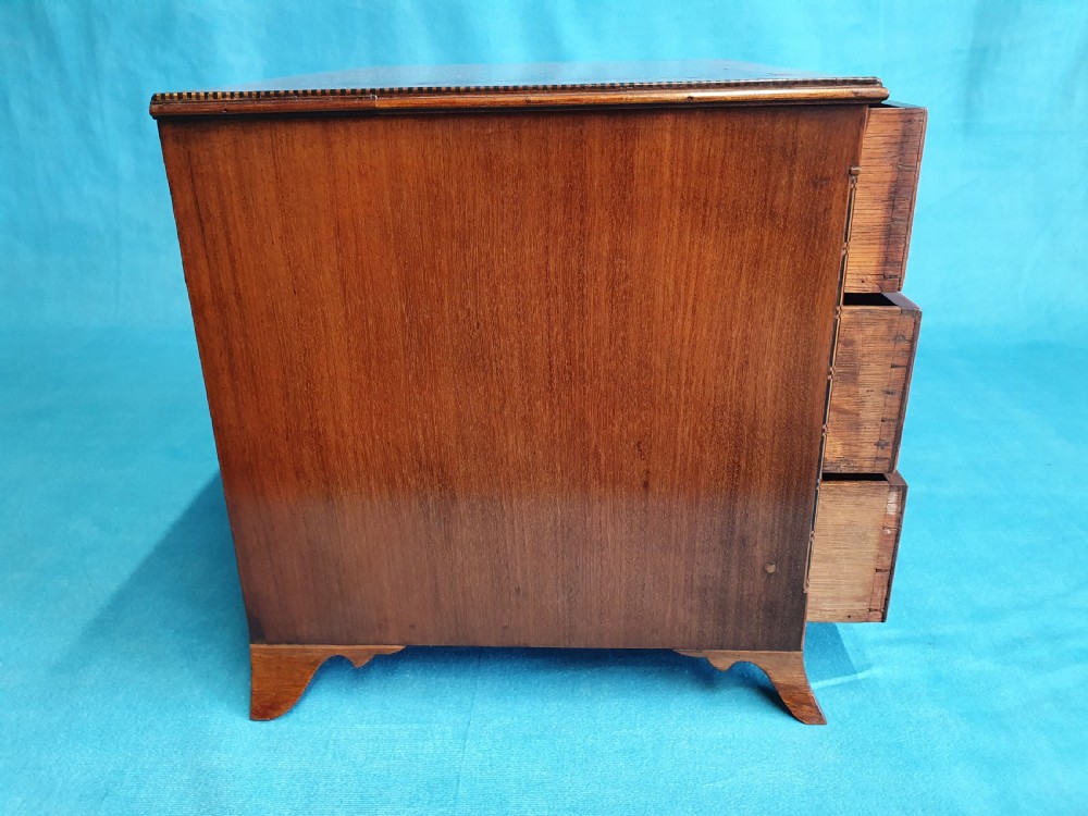 Really unusual C1900 miniature chest of drawers View VI