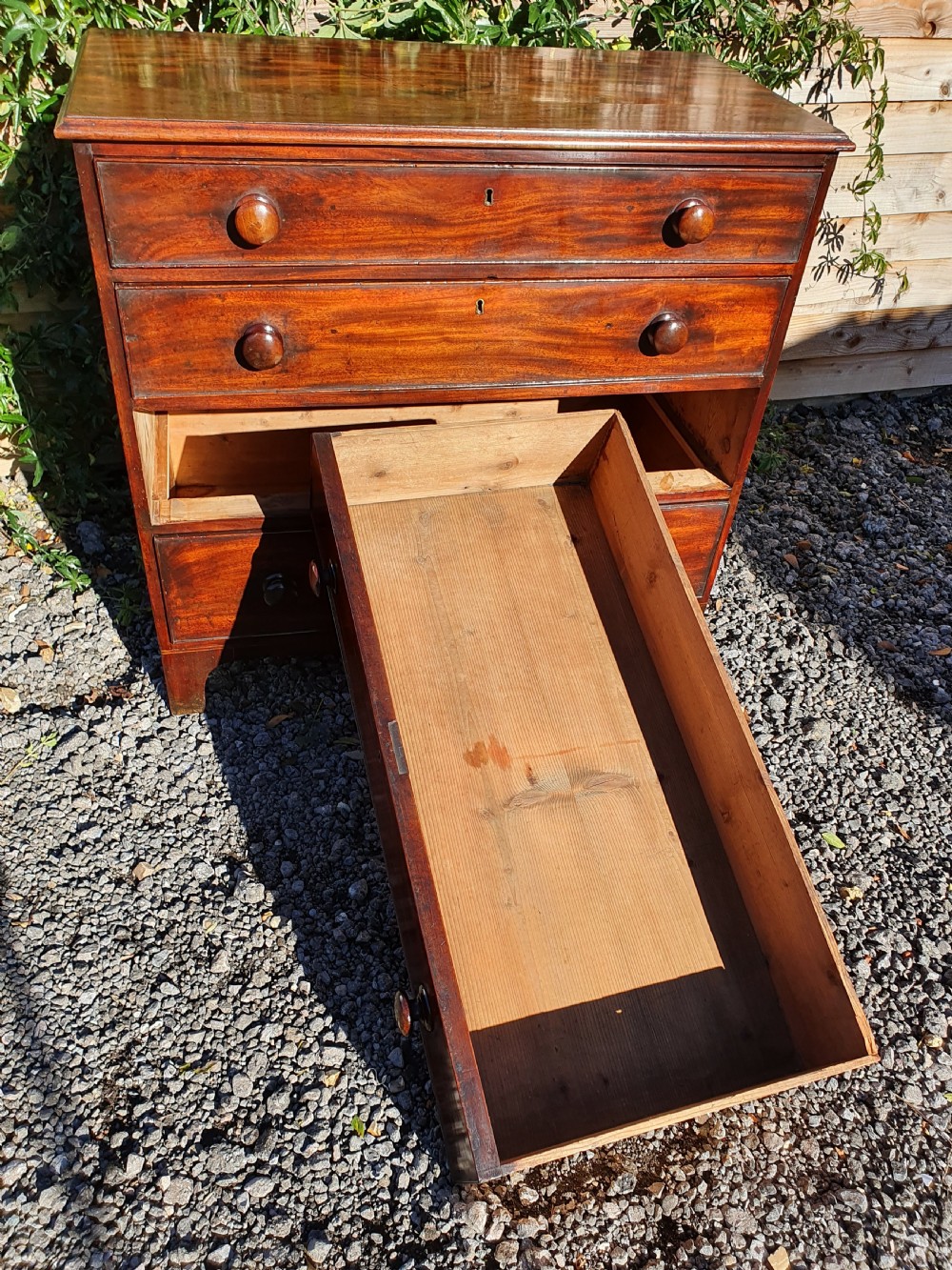 George the III mahogany chest of drawers 36 inches wide View IV