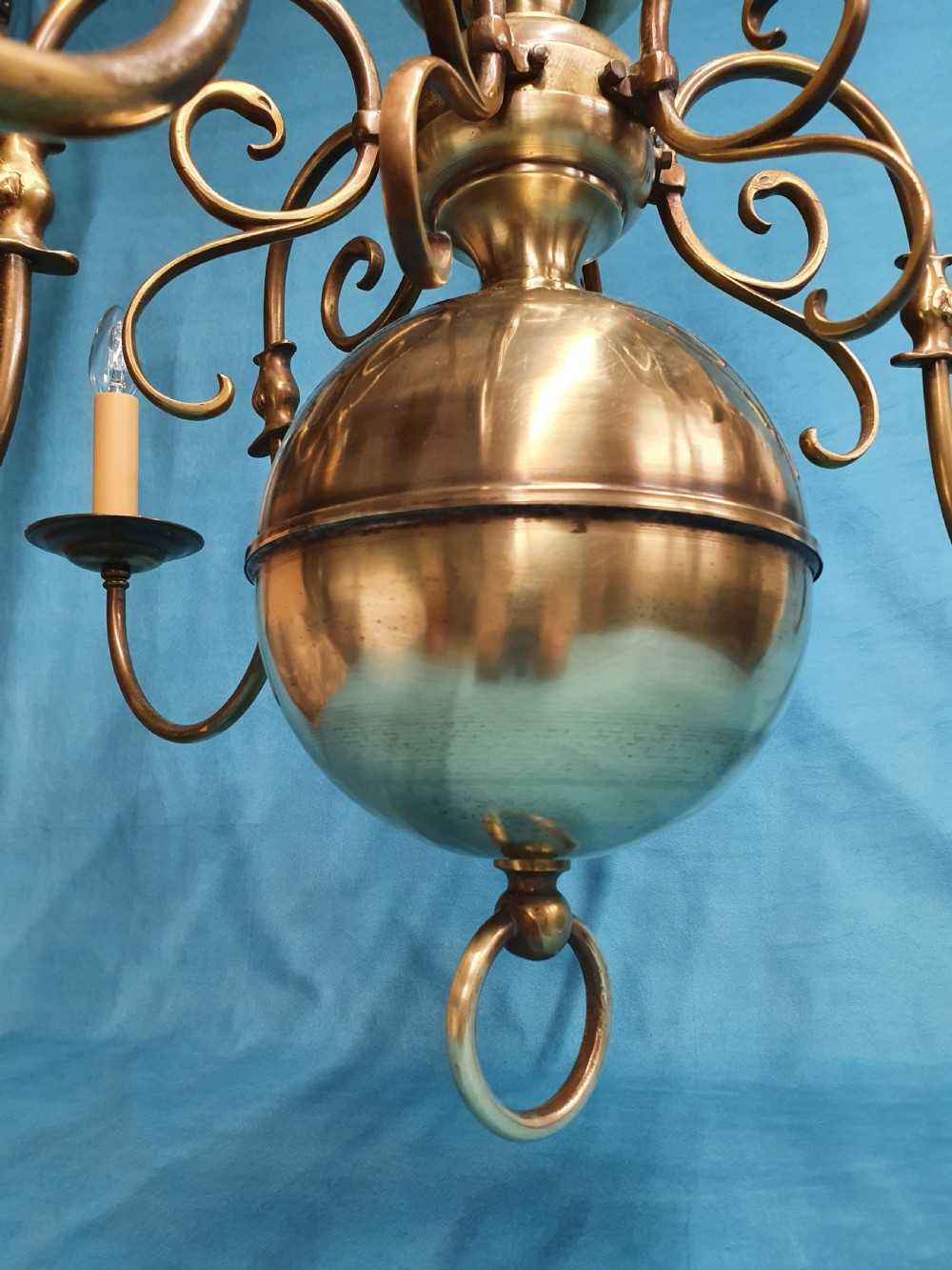 Medium sized Dutch style chandelier View IV