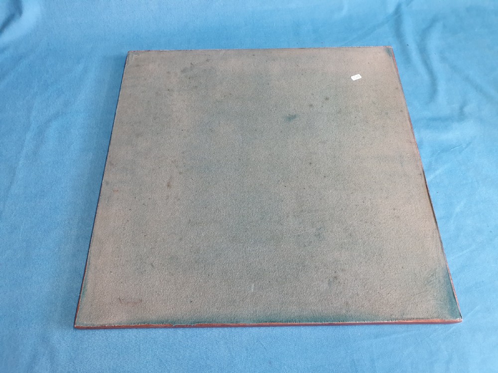Early 20th century chess board made by Jacks of London with chess set View III