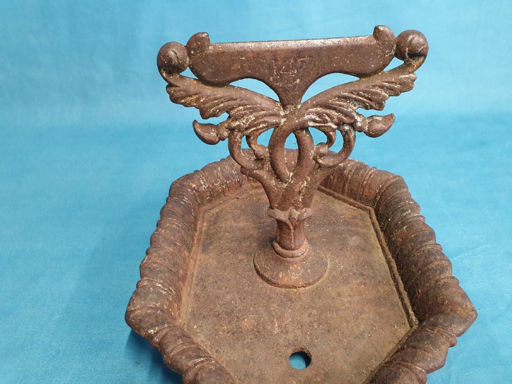 Victorian cast-iron boot scraper View V