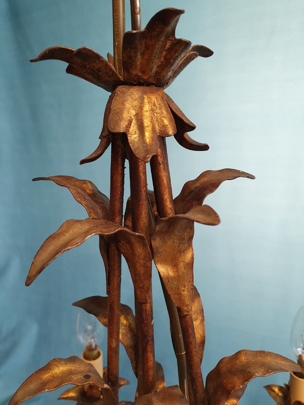 Early 20th century Gilt leaf chandelier View V