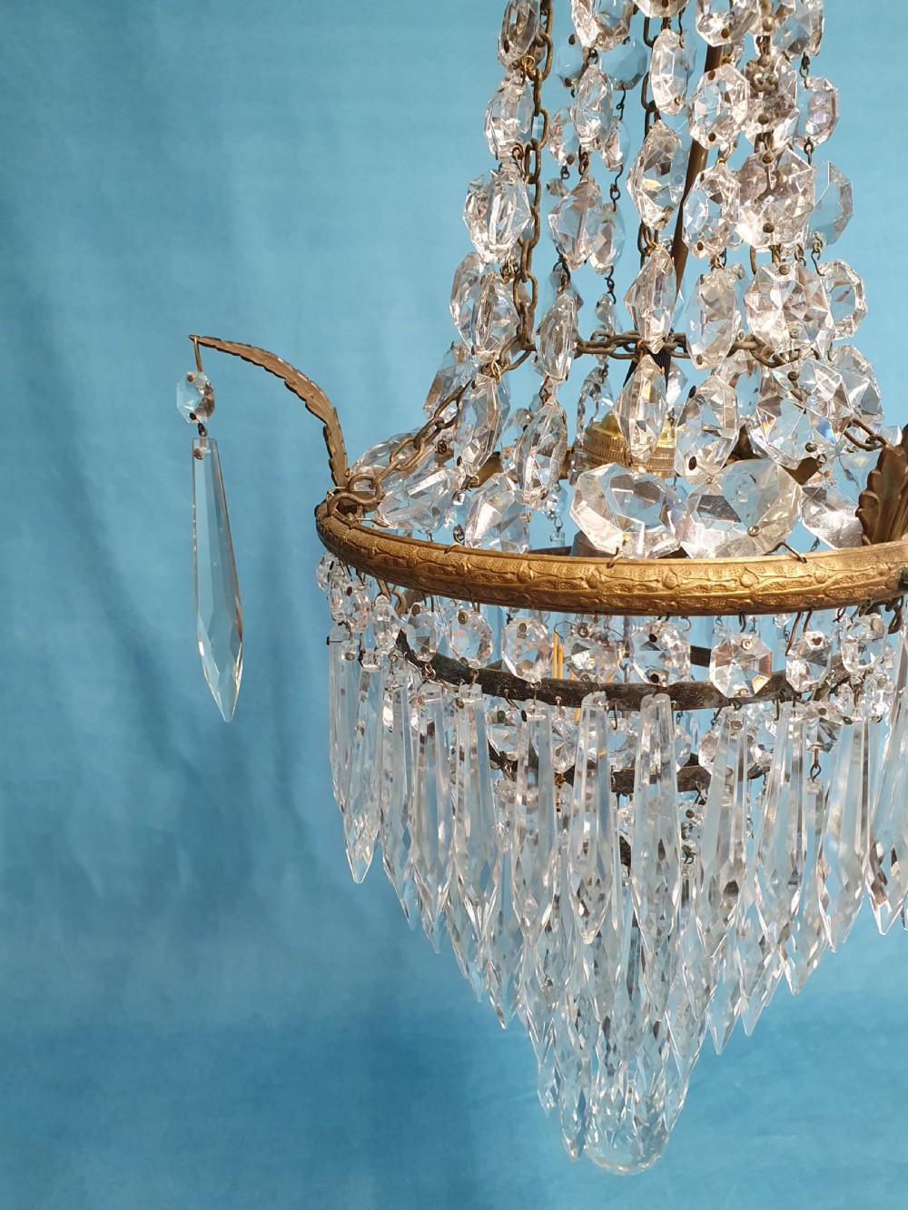 Early 20th century spike chandelier with cherubs View VI