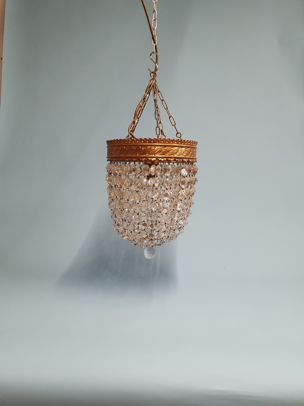 Early 20th century large bag chandelier with wide rim