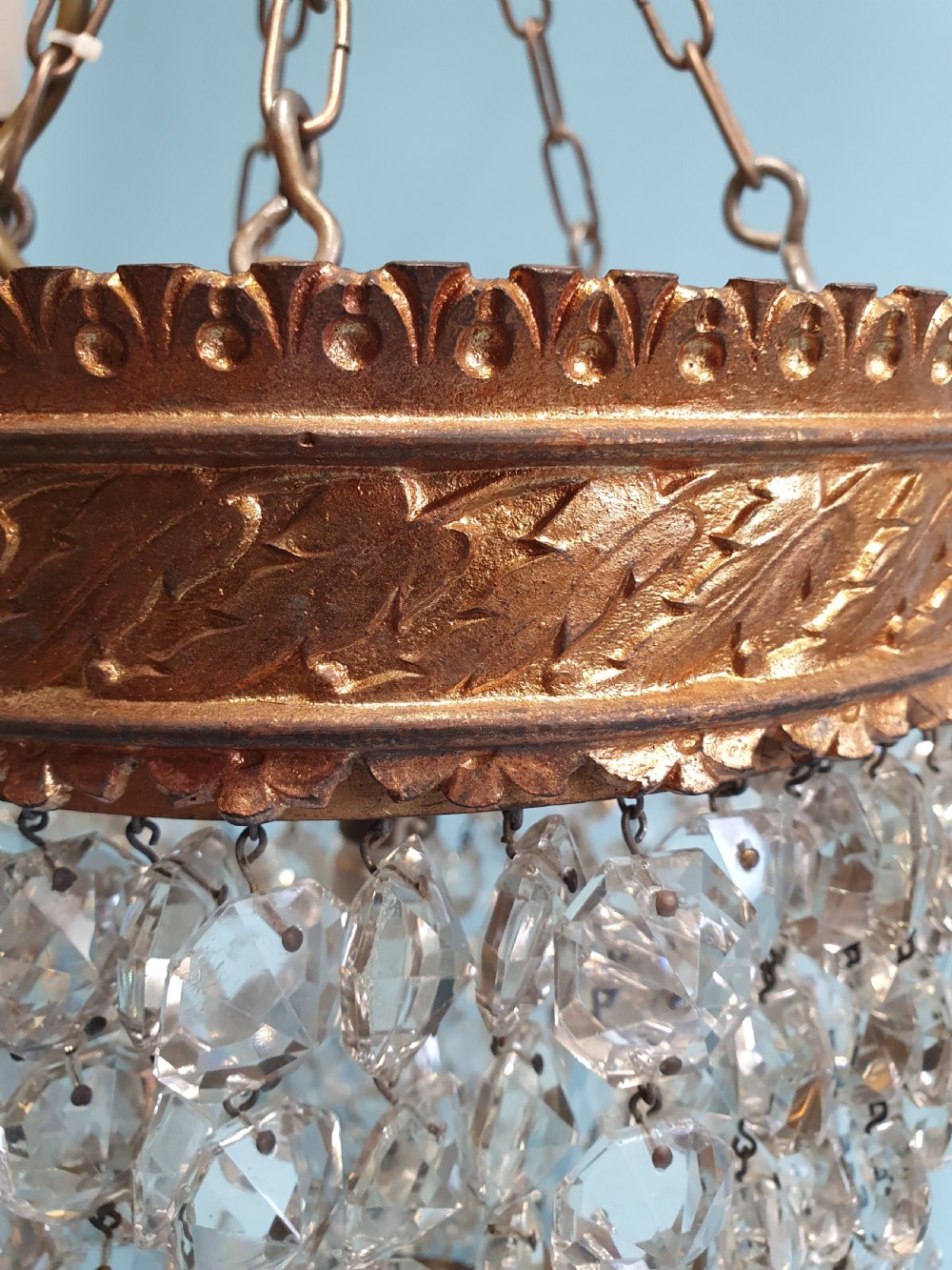 Early 20th century large bag chandelier with wide rim View V
