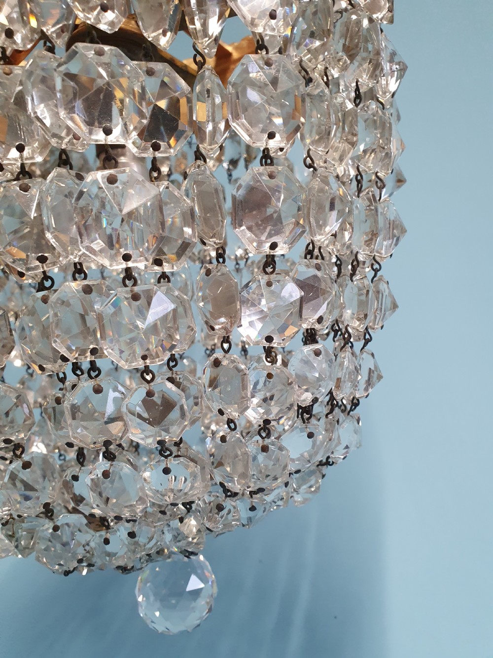 Early 20th century large bag chandelier with wide rim View VI