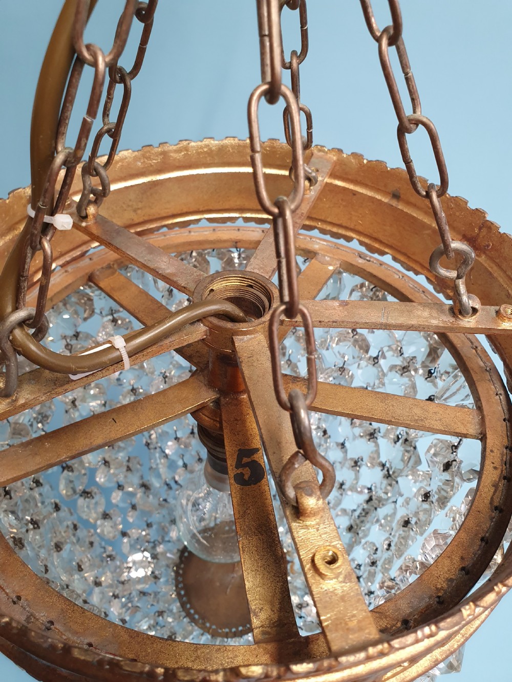 Early 20th century large bag chandelier with wide rim View VII