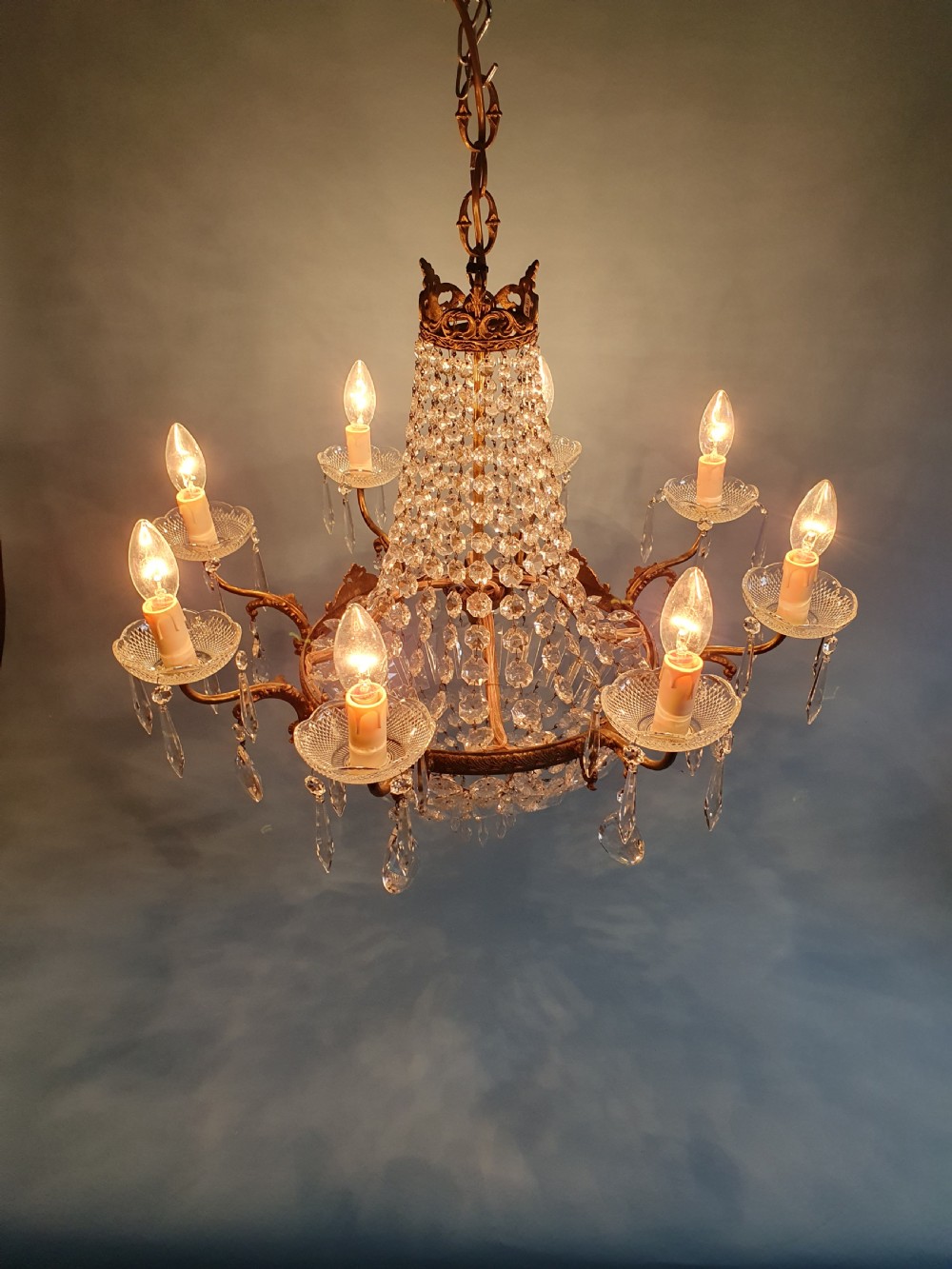 Early 20th century swag chandelier with 8 Arms View VI