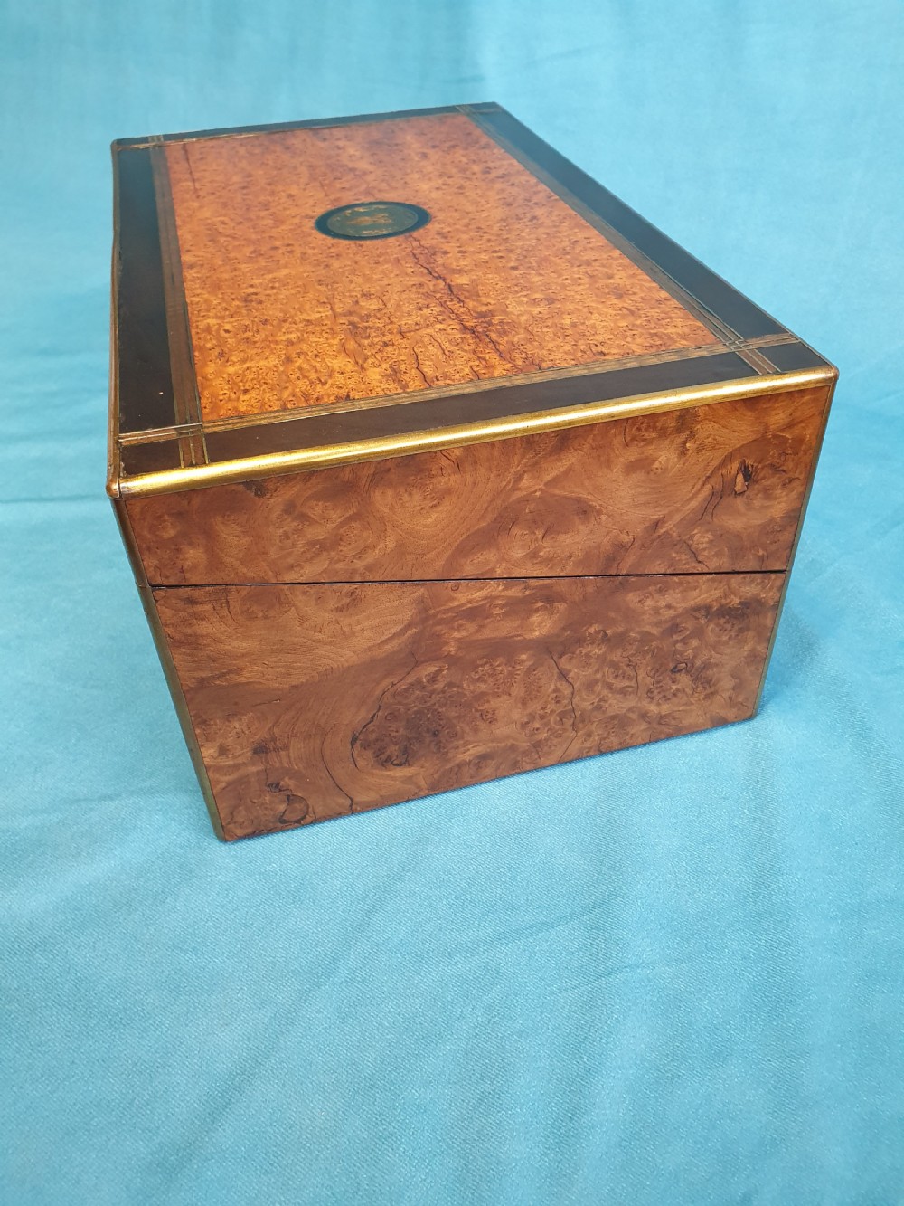 19th-century yew wood writing slope View VIII