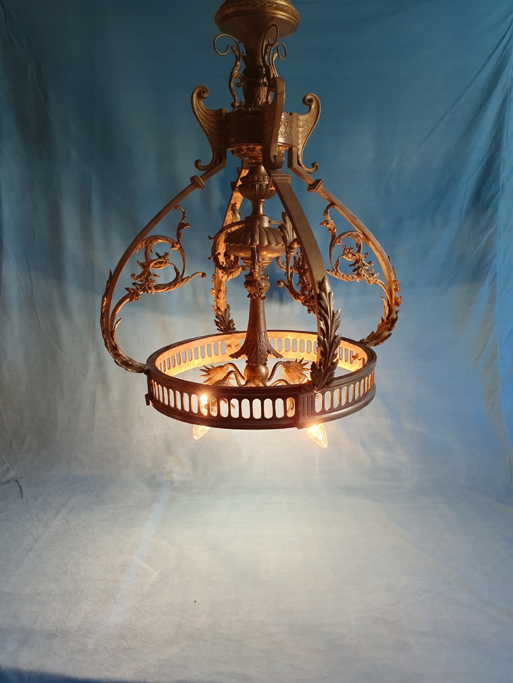 Early 20th century Large brass chandelier View VIII