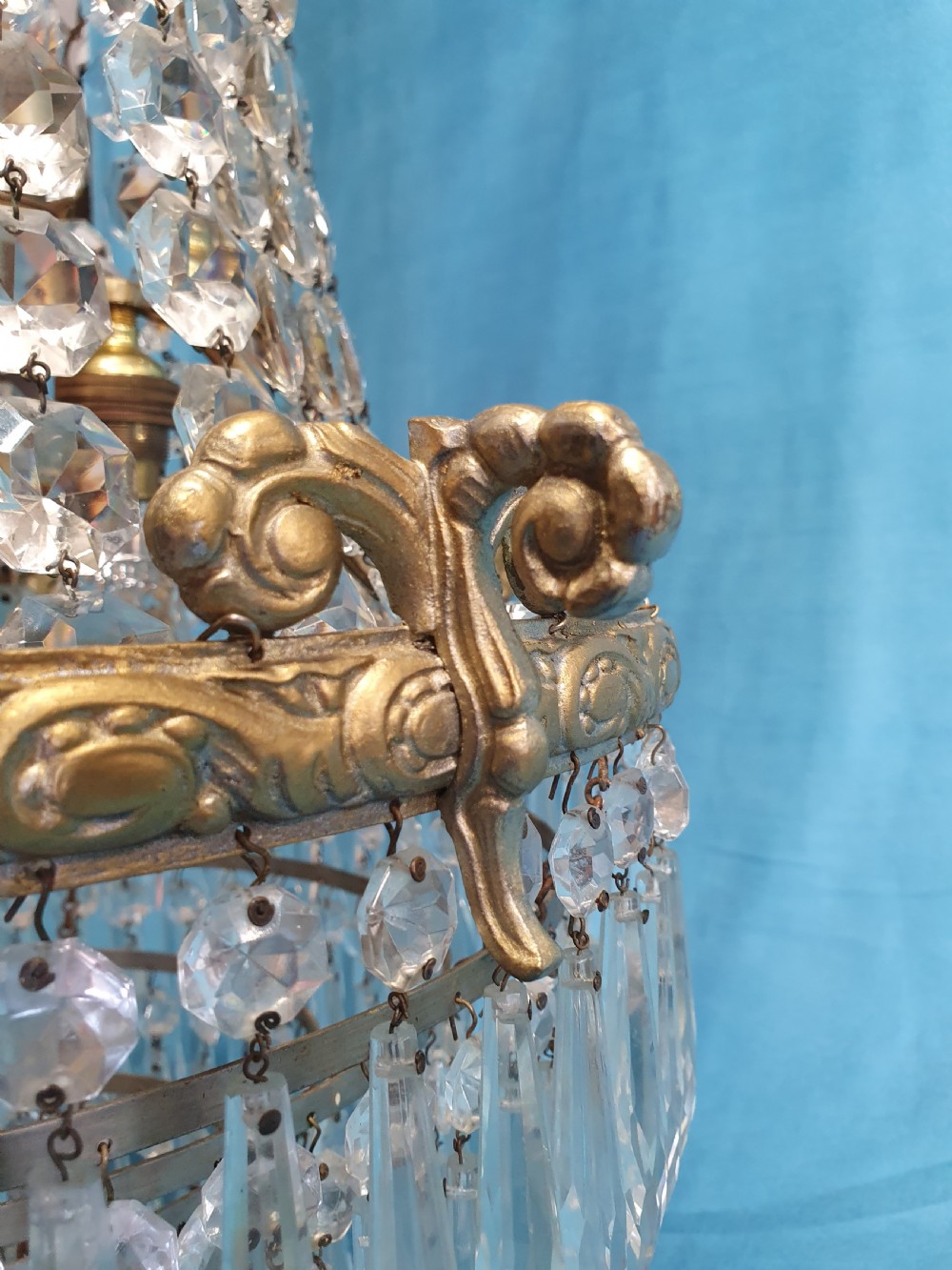 Elegant tall chandelier with six layers of spikes to the bottom View VII