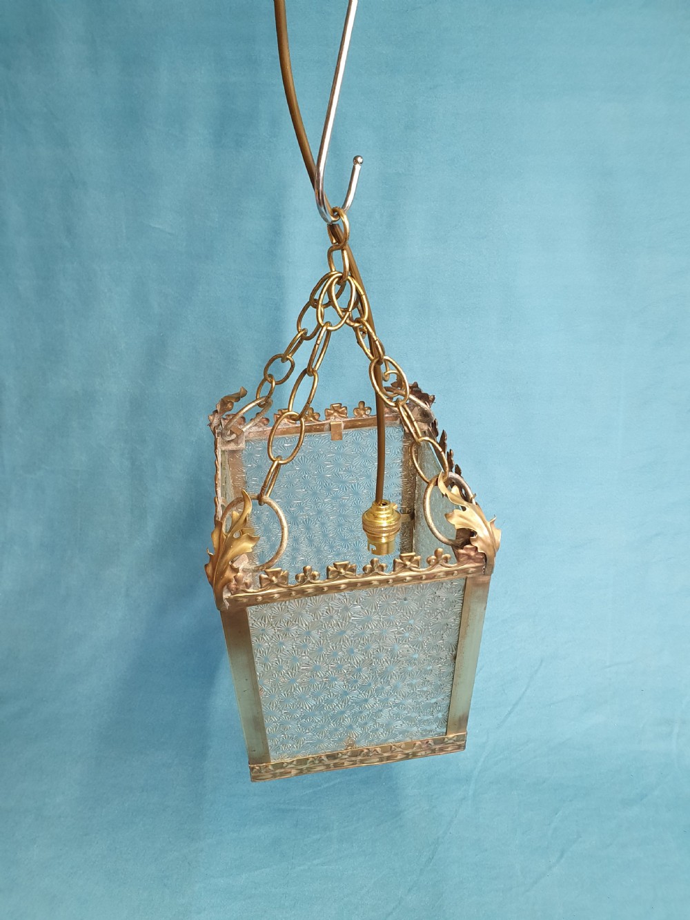 Early 20th century brass hall light with Coronet top View IV