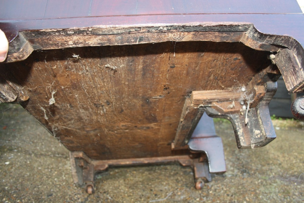 George ll  kneehole desk in mahogany C1750 View IV