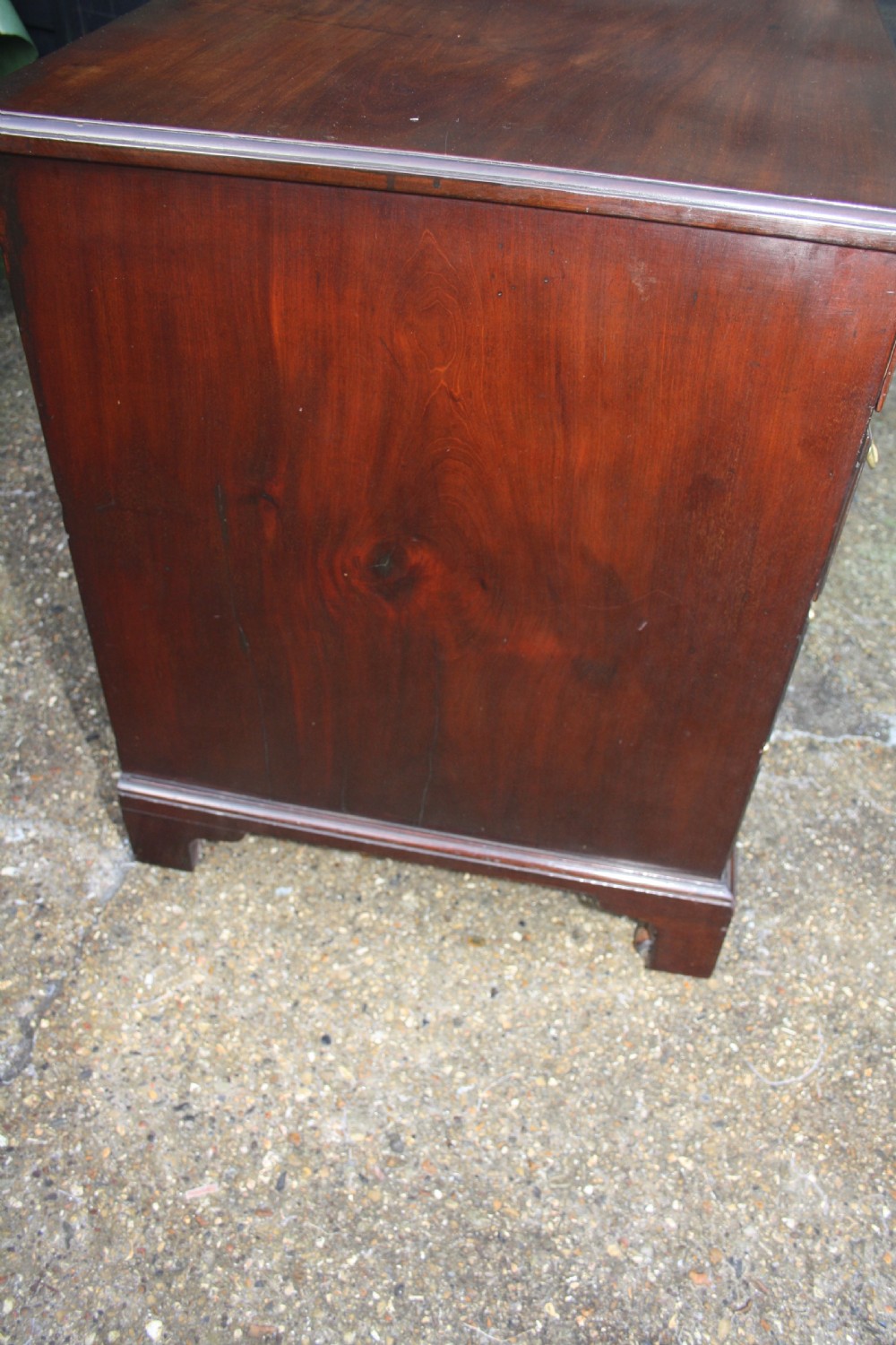 George ll  kneehole desk in mahogany C1750 View VII