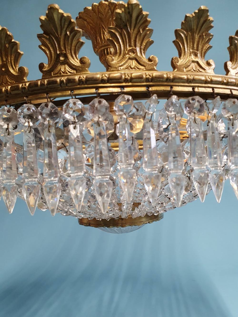 Early 20th century Large bag chandelier View VI
